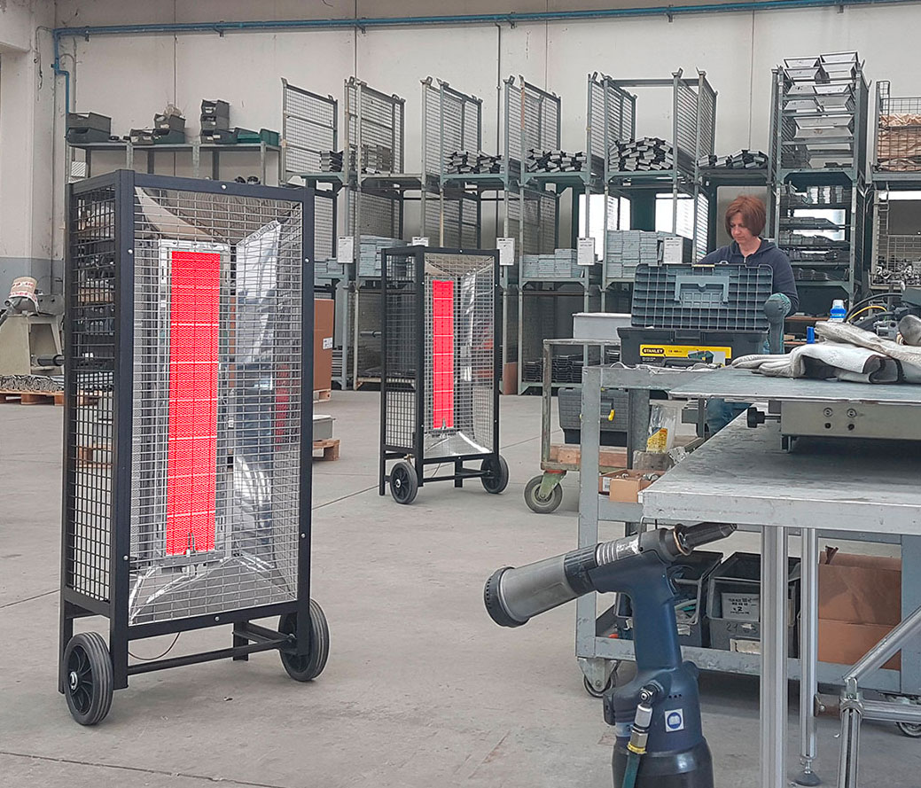 Compact and efficient mobile radiant heaters