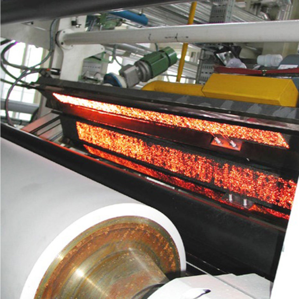 Industrial burners for rubber and plastic processing